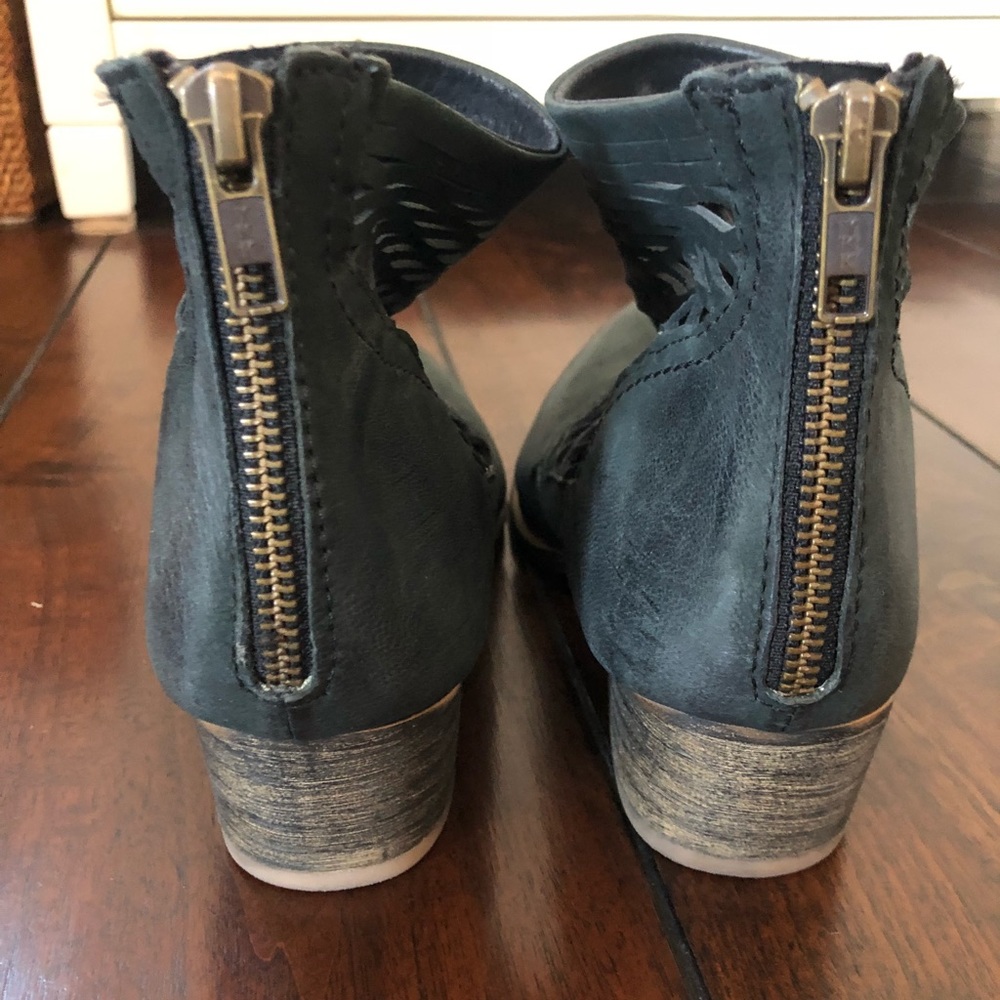 Booties - Picture 3 of 4